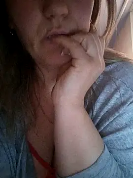 Snapshot of Ant0nina chatting on 03.04.25 Ant0nina online show from 03.04.25