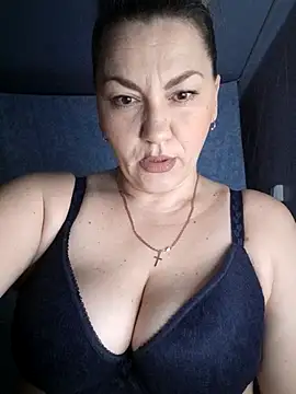 Snapshot of Ant0nina chatting on 03.09.25 Ant0nina online show from 03.09.25