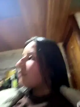 Snapshot of _vaness chatting on 10.24.25 vaness online show from 10.24.25