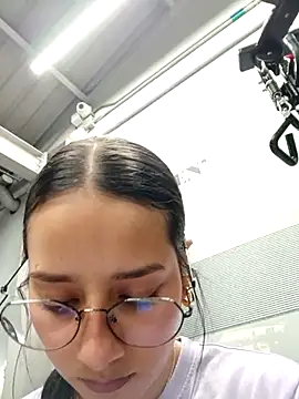 Snapshot of _vaness chatting on 07.21.26 vaness online show from 07.21.26