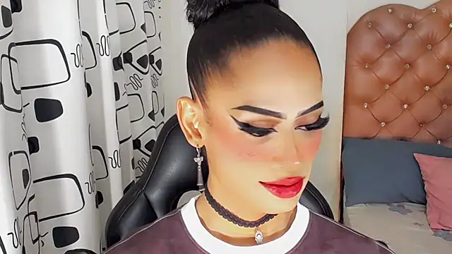 Aslhy Goddessx online show from 10.04.25