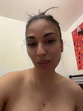 Snapshot of AlexandraRand chatting on 07.17.26 AlexandraRand online show from 07.17.26