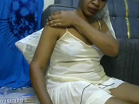 Snapshot of Sexy_Kezzy chatting on 03.11.25 Sexy Kezzy online show from 03.11.25