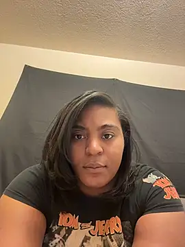 Snapshot of prettlovely14 chatting on 01.05.26 prettlovely14 online show from 01.05.26