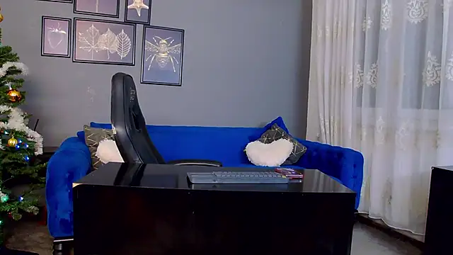 AnneHove online show from 12.18.25