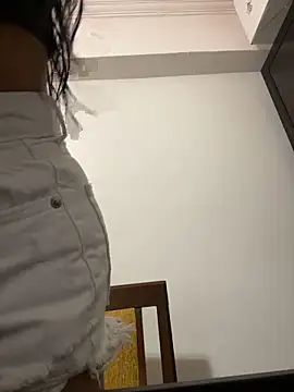 Snapshot of gizemseks chatting on 10.02.25 gizemseks online show from 10.02.25