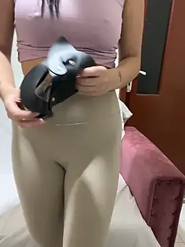 Snapshot of gizemseks chatting on 11.13.25 gizemseks online show from 11.13.25