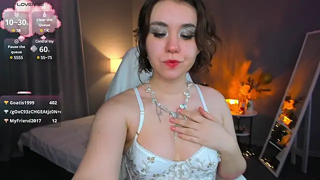 lilly Cherry  online show from 02.07.25