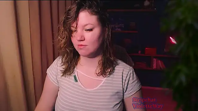 Snapshot of VioletteWay chatting on 02.19.25 VioletteWay online show from 02.19.25