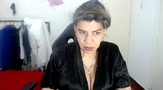 vikyadams online show from 02.24.25
