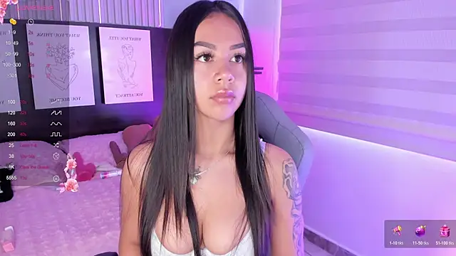 Snapshot of Violet_spencer chatting on 11.07.25 Violet spencer online show from 11.07.25