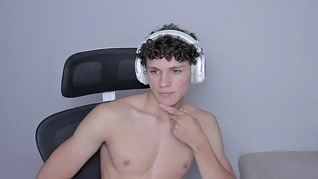 laurent nova online show from 10.06.25