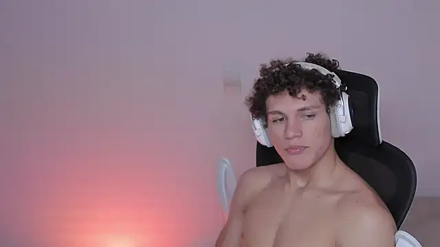 laurent nova online show from 10.17.25