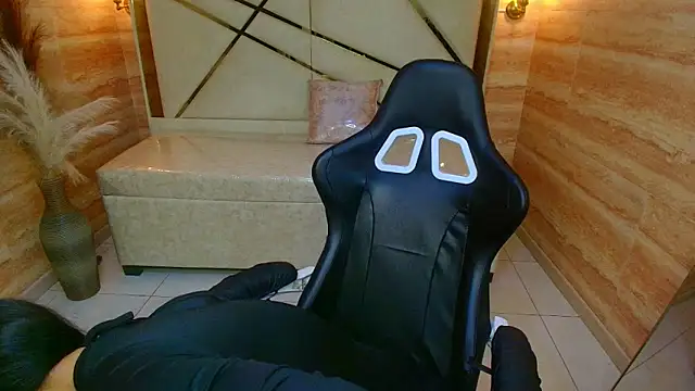 Dakotha v  online show from 11.28.25