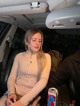 Holly-Glamour online show from 05.01.26