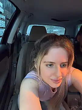 Holly-Glamour online show from 06.11.26