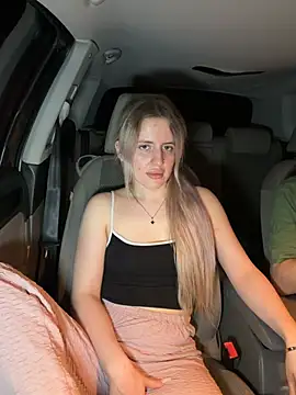 Holly-Glamour online show from 06.19.26