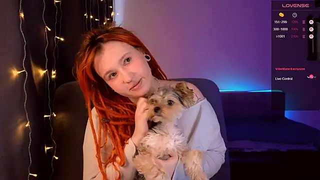 Snapshot of The_Full_Red_Moon chatting on 02.07.26 The Full Red Moon online show from 02.07.26