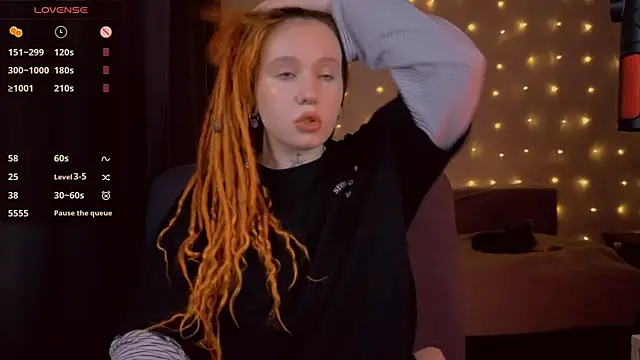 Snapshot of The_Full_Red_Moon chatting on 02.20.26 The Full Red Moon online show from 02.20.26