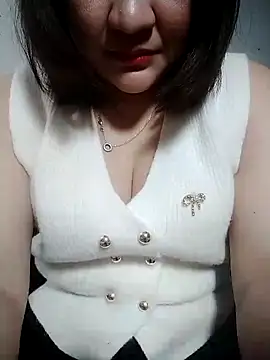 Snapshot of Rose_DiDi chatting on 02.15.25 Rose DiDi online show from 02.15.25