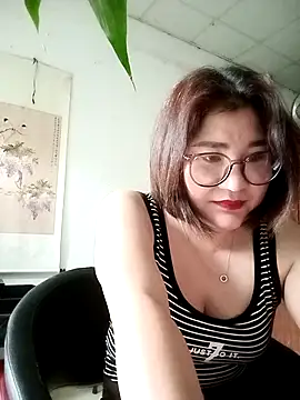 Snapshot of Rose_DiDi chatting on 04.27.26 Rose DiDi online show from 04.27.26