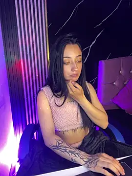 Ady 18 online show from 11.21.25