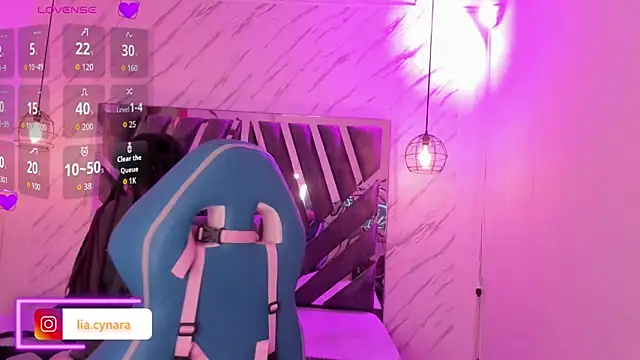 Snapshot of Queen_perla_ chatting on 10.07.25 Queen perla online show from 10.07.25