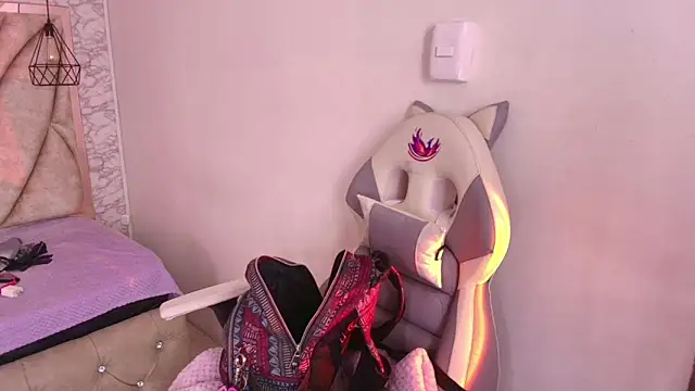 Queen perla  online show from 11.29.25