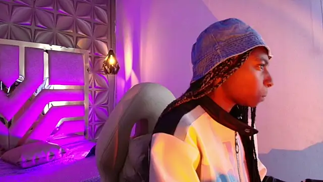 Queen perla  online show from 02.14.26