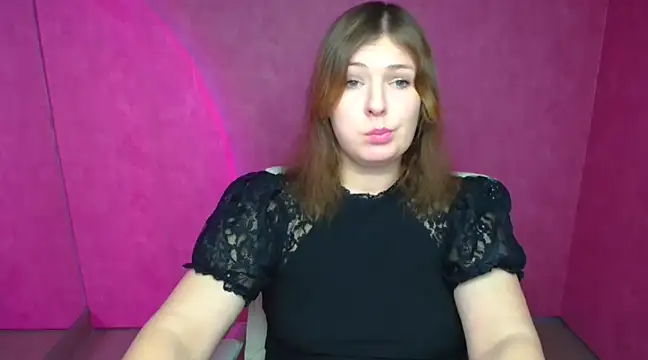 Snapshot of Lissmilf chatting on 12.27.24 Lissmilf online show from 12.27.24