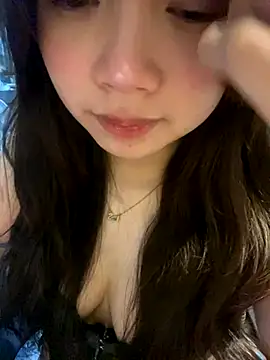 Hotellinh12 online show from 11.23.25