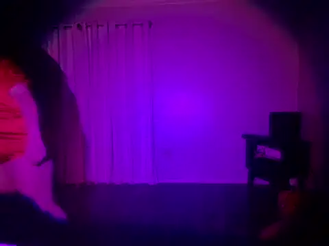 Milfshakecafe online show from 12.07.24