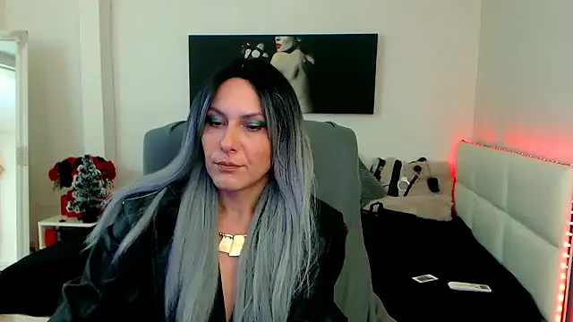 EvelynQueenn online show from 01.08.25