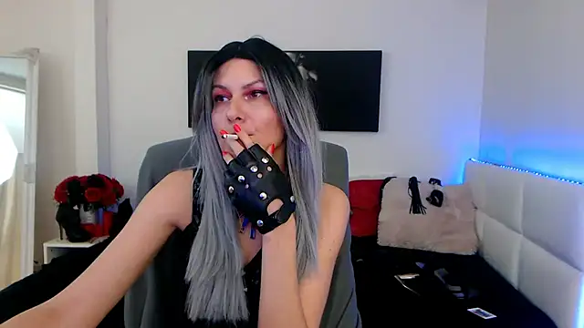 EvelynQueenn online show from 01.21.25