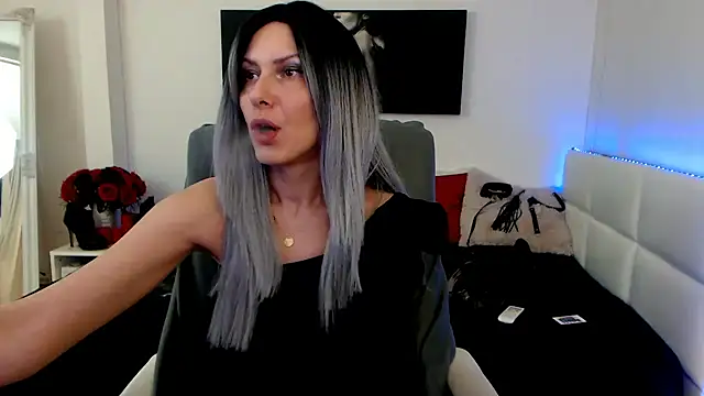 EvelynQueenn online show from 01.28.25