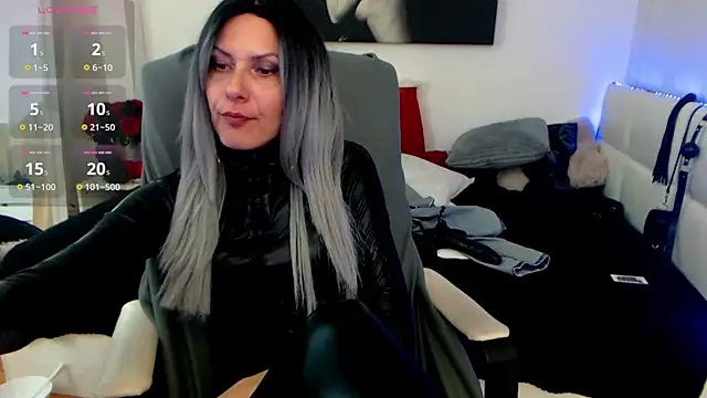 EvelynQueenn online show from 01.30.25
