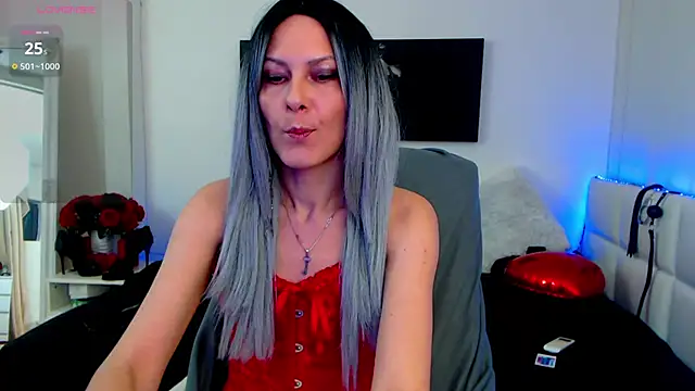 EvelynQueenn online show from 02.19.25