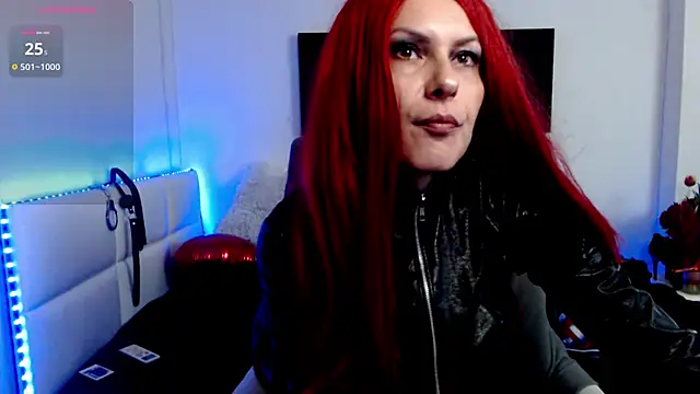 EvelynQueenn online show from 03.12.25