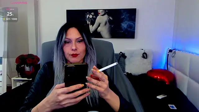 EvelynQueenn online show from 03.17.25