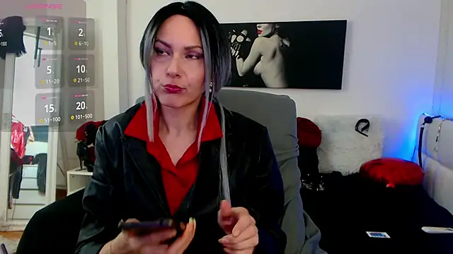 EvelynQueenn online show from 03.19.25