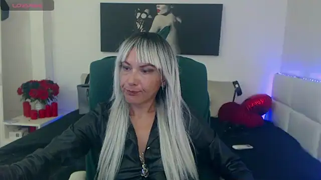 EvelynQueenn online show from 09.27.25