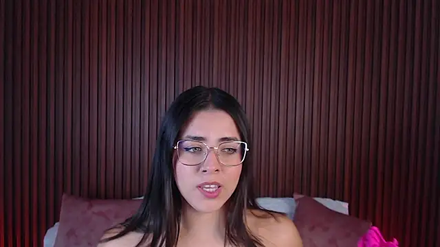 lizowenn  online show from 03.15.25
