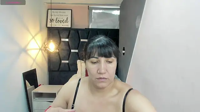 GiaFox  online show from 10.20.25