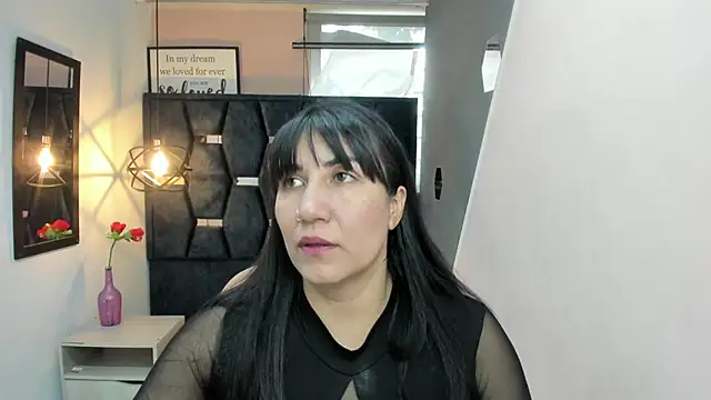 GiaFox  online show from 11.26.25