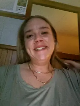 Snapshot of Off_the_Lesh chatting on 11.07.25 Off the Lesh online show from 11.07.25