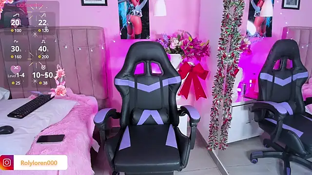 Snapshot of RolyLoren chatting on 12.10.24 RolyLoren online show from 12.10.24