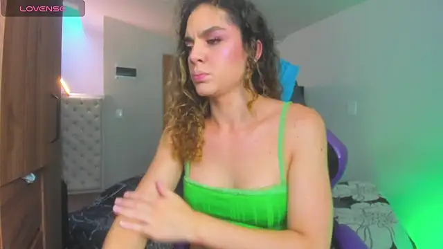 mariiahneedles online show from 07.12.26