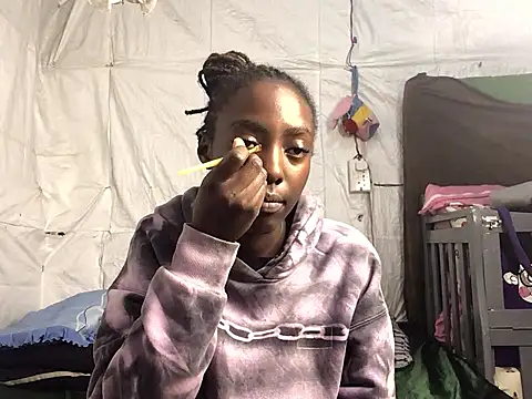 Snapshot of Barbiesharzia chatting on 06.29.26 Barbiesharzia online show from 06.29.26