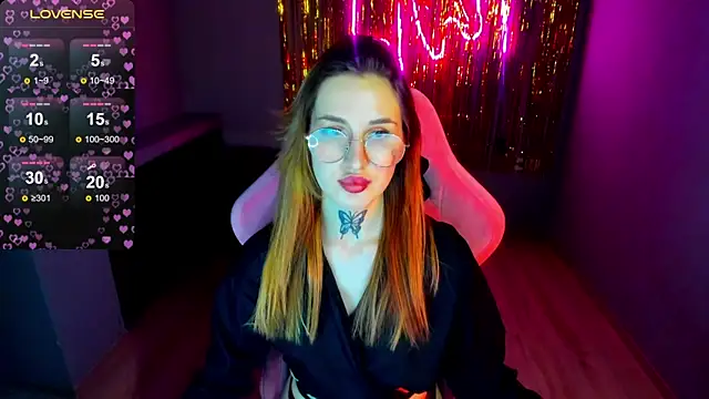 Snapshot of your_tora chatting on 12.08.24 your tora online show from 12.08.24