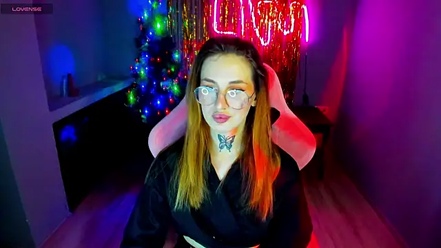 Snapshot of your_tora chatting on 12.22.24 your tora online show from 12.22.24